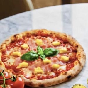 Hawaiian Pizza